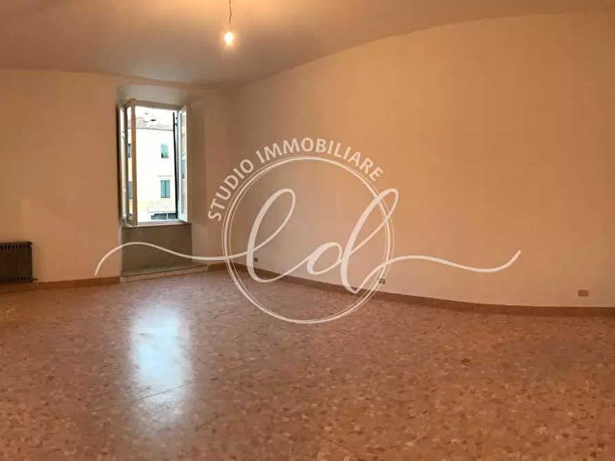 Immagine 21 di Quadrilocale in affitto  a Carrara