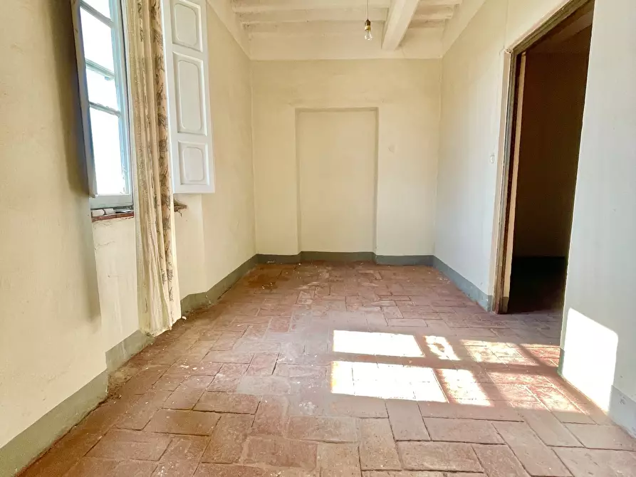 Immagine 25 di Porzione di casa in vendita  a Camaiore