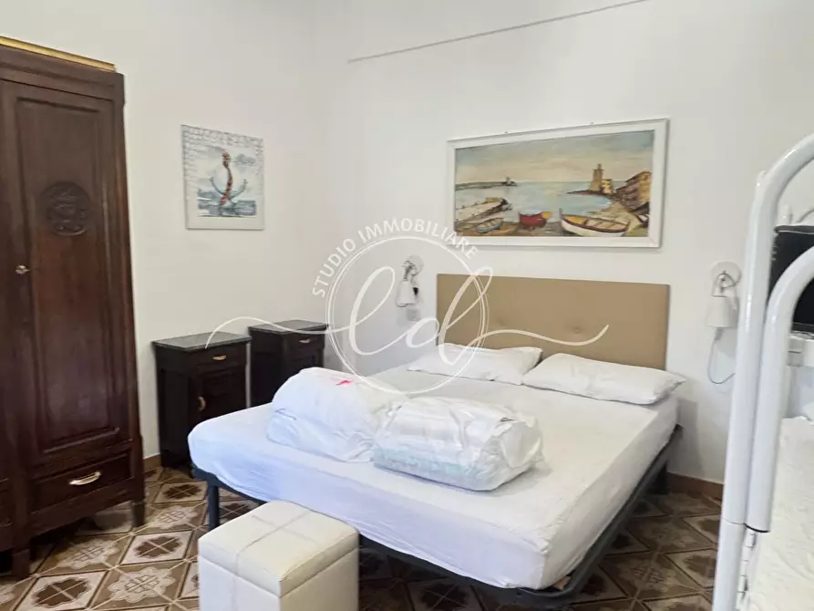 Immagine 13 di Trilocale in vendita  a Pietrasanta