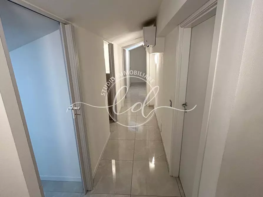 Immagine 23 di Quadrilocale in vendita  a Massa