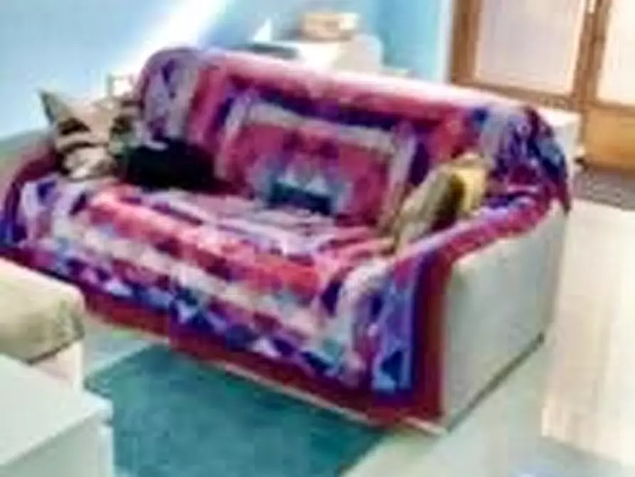 Immagine 2 di Appartamento in vendita  a Viareggio