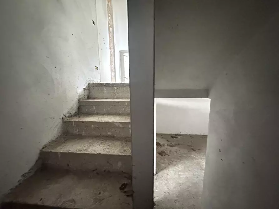 Immagine 32 di Porzione di casa in vendita  a Camaiore