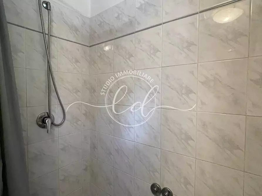 Immagine 34 di Porzione di casa in vendita  a Massarosa