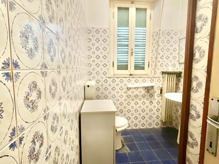 Immagine 38 di Casa indipendente in vendita  a Camaiore