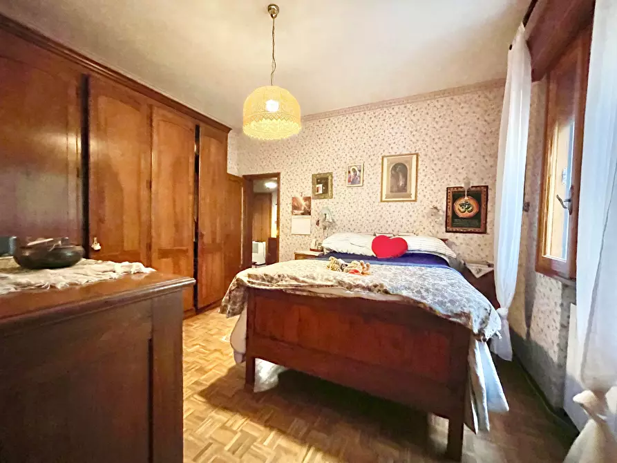 Immagine 61 di Casa indipendente in vendita  a Seravezza