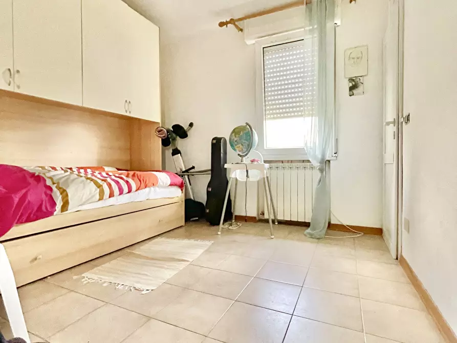 Immagine 23 di Porzione di casa in vendita  a Pietrasanta