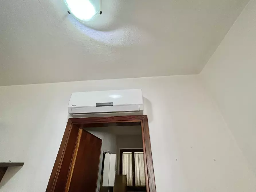 Immagine 22 di Trilocale in affitto  a Pietrasanta