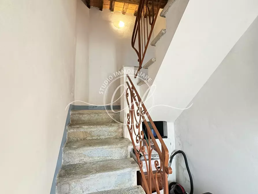 Immagine 15 di Porzione di casa in vendita  a Pietrasanta
