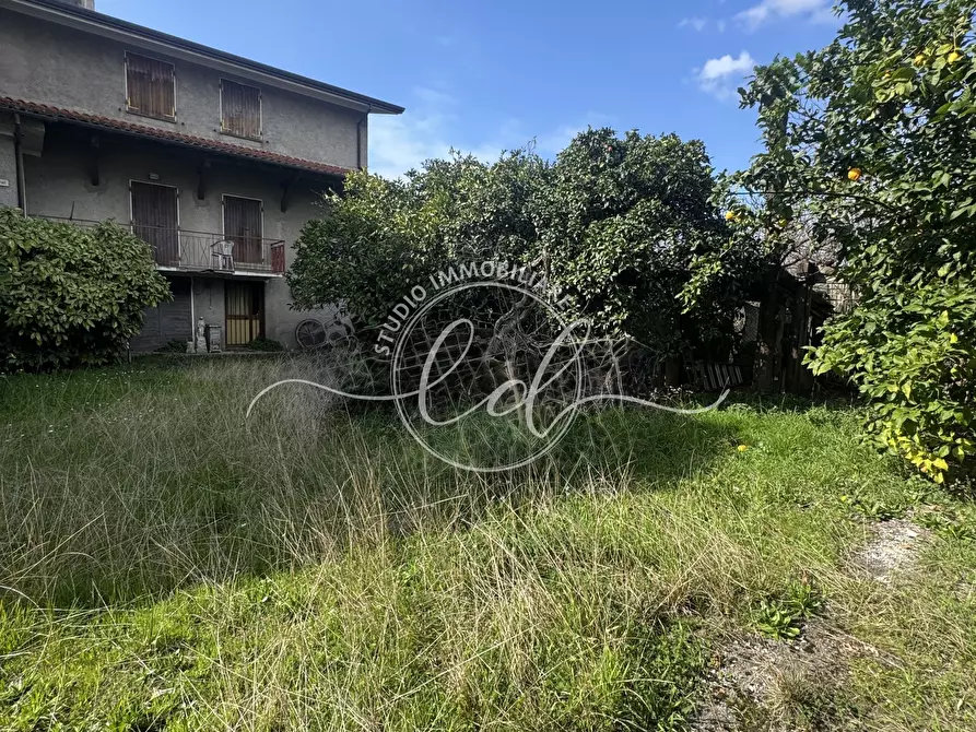 Immagine 35 di Porzione di casa in vendita  a Seravezza