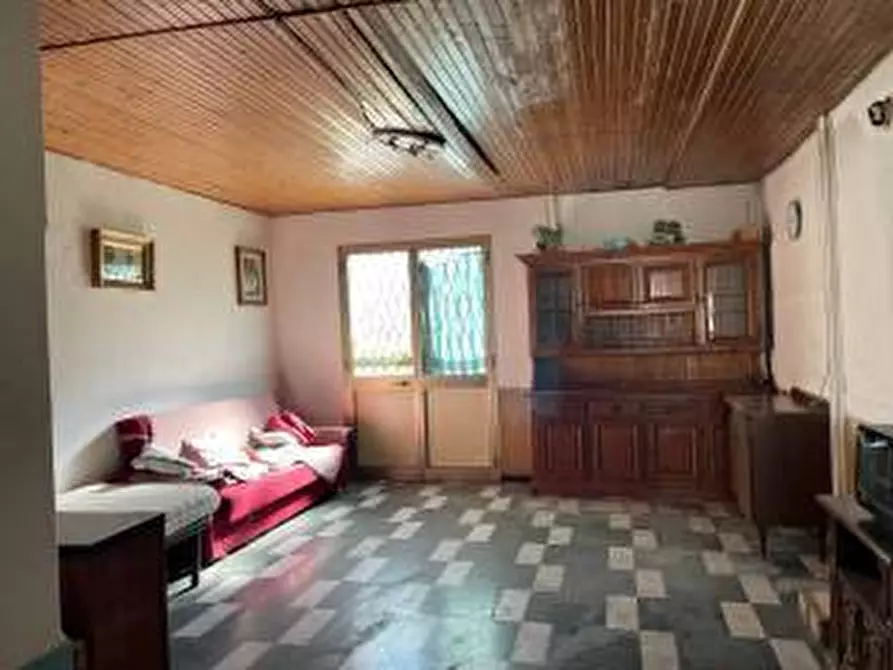 Immagine 6 di Casa indipendente in vendita  a Seravezza