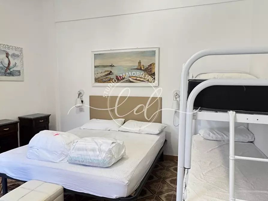 Immagine 15 di Trilocale in vendita  a Pietrasanta