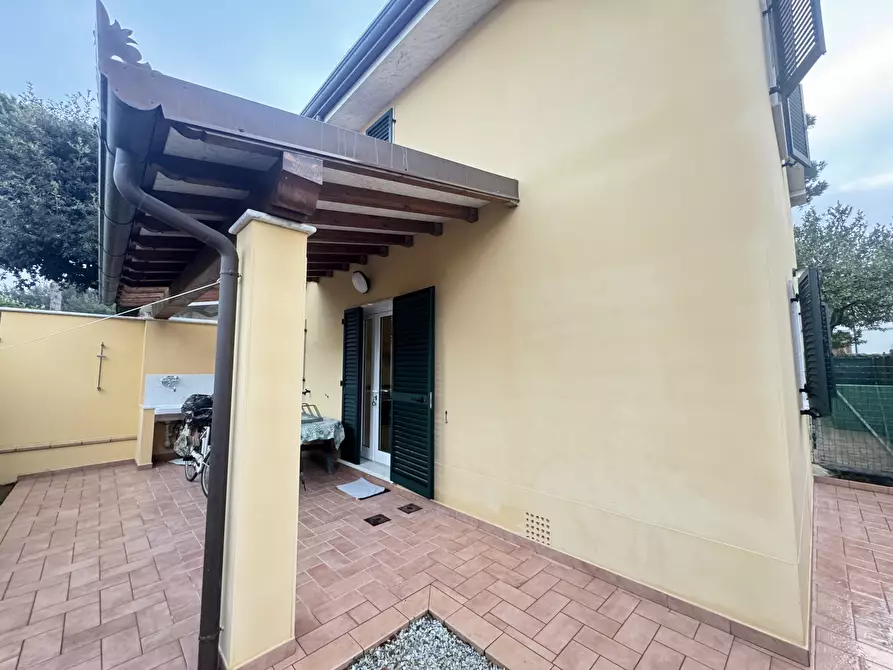 Immagine 3 di Casa indipendente in affitto  a Pietrasanta