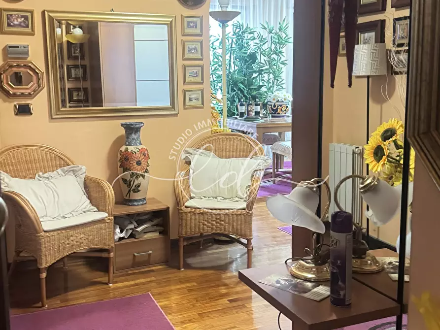 Immagine 1 di Quadrilocale in affitto  a Seravezza