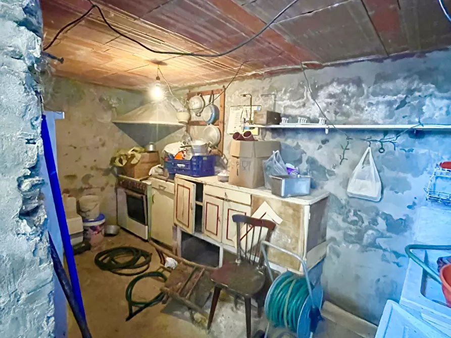 Immagine 59 di Casa bifamiliare in vendita  a Stazzema