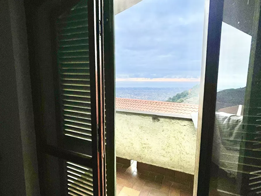 Immagine 36 di Casa indipendente in vendita  a Montignoso