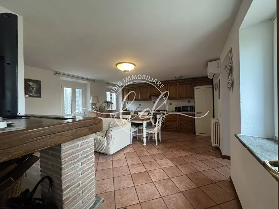 Immagine 27 di Terratetto in vendita  a Seravezza