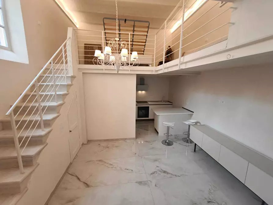 Immagine 5 di Appartamento in affitto  a Pietrasanta