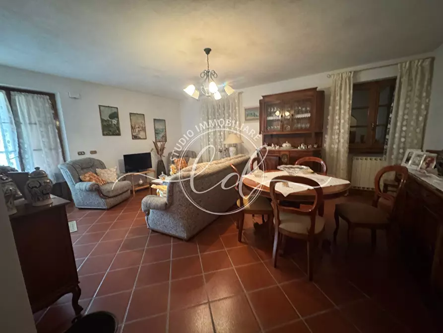 Immagine 1 di Porzione di casa in affitto  a Seravezza