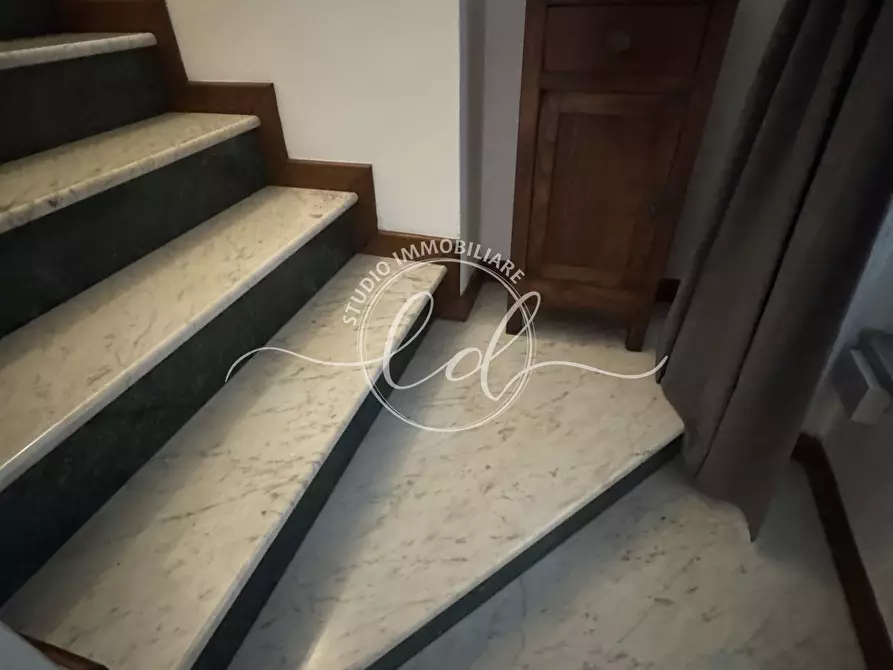 Immagine 46 di Terratetto in vendita  a Seravezza