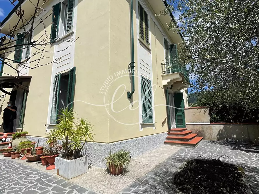 Immagine 59 di Porzione di casa in vendita  a Carrara