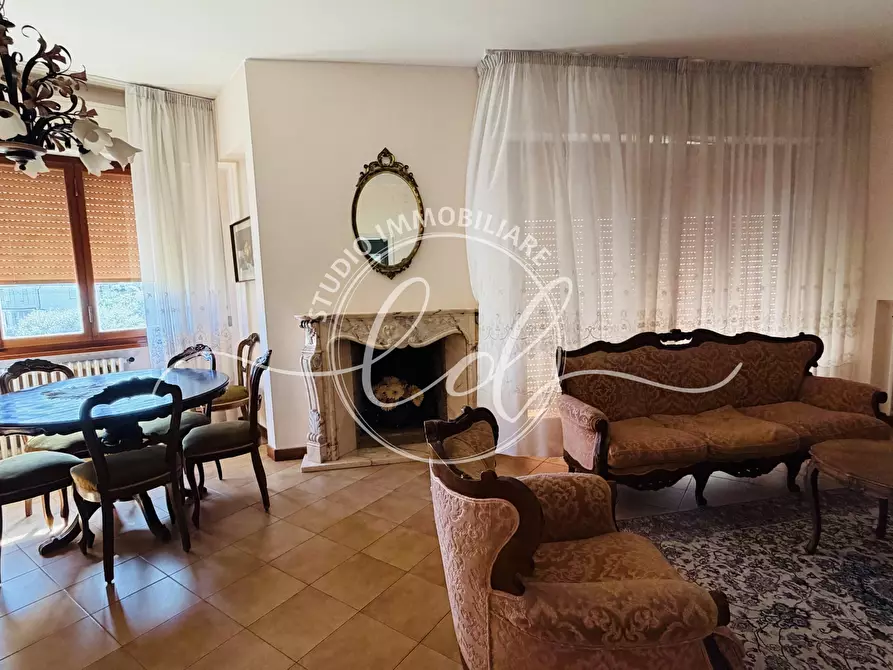 Immagine 44 di Casa indipendente in vendita  a Pietrasanta