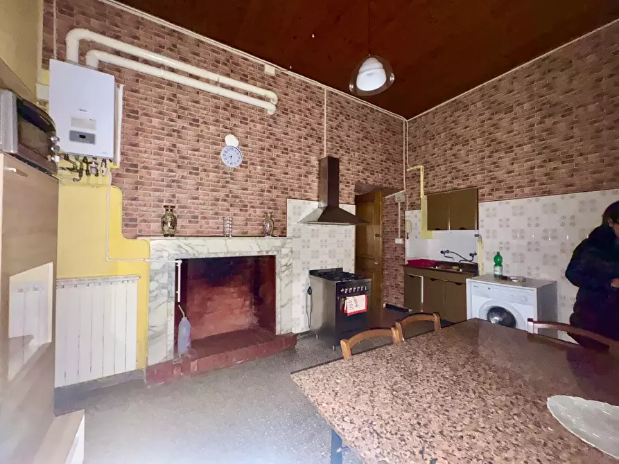 Immagine 17 di Appartamento in vendita  a Pietrasanta