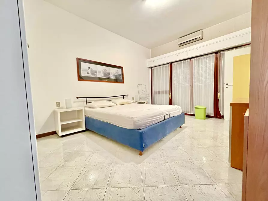 Immagine 24 di Quadrilocale in affitto  a Seravezza