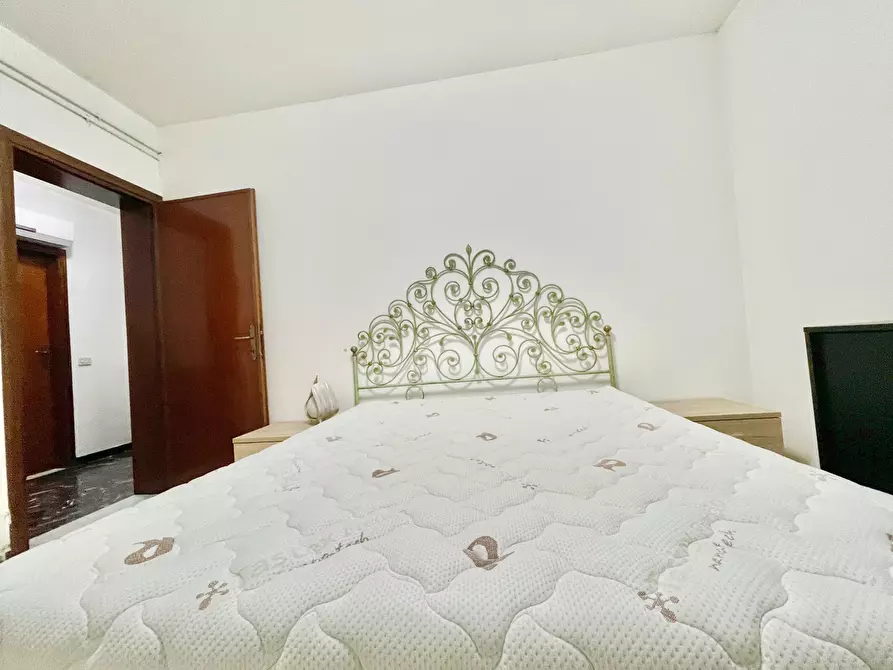 Immagine 16 di Trilocale in affitto  a Pietrasanta