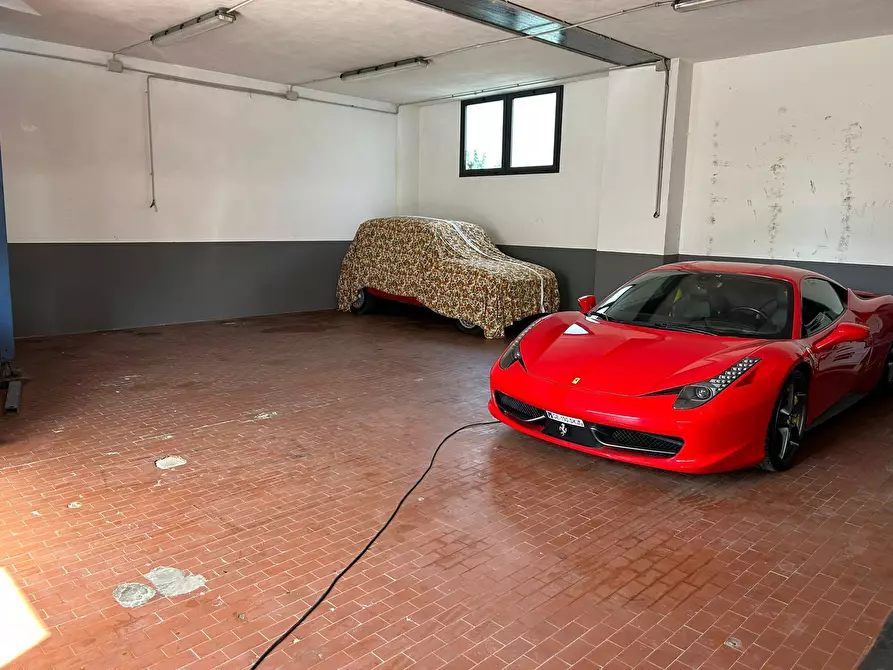 Immagine 16 di Porzione di casa in vendita  a Pietrasanta