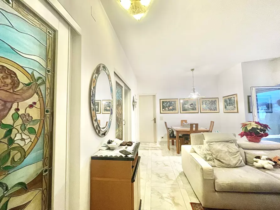 Immagine 34 di Quadrilocale in vendita  a Camaiore