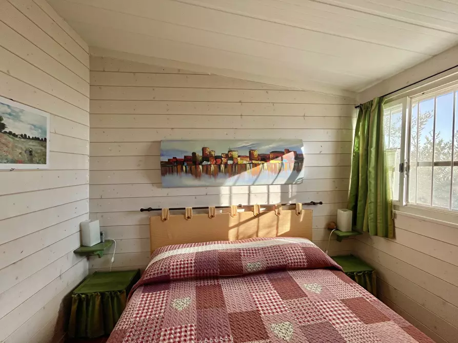 Immagine 37 di Baita in vendita  a Pietrasanta