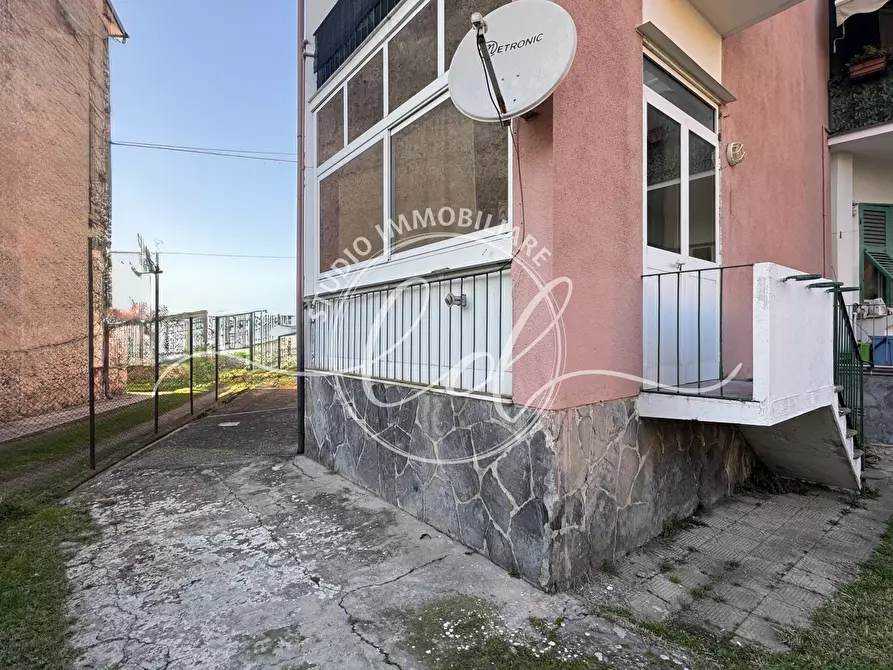 Immagine 48 di Quadrilocale in vendita  a Seravezza