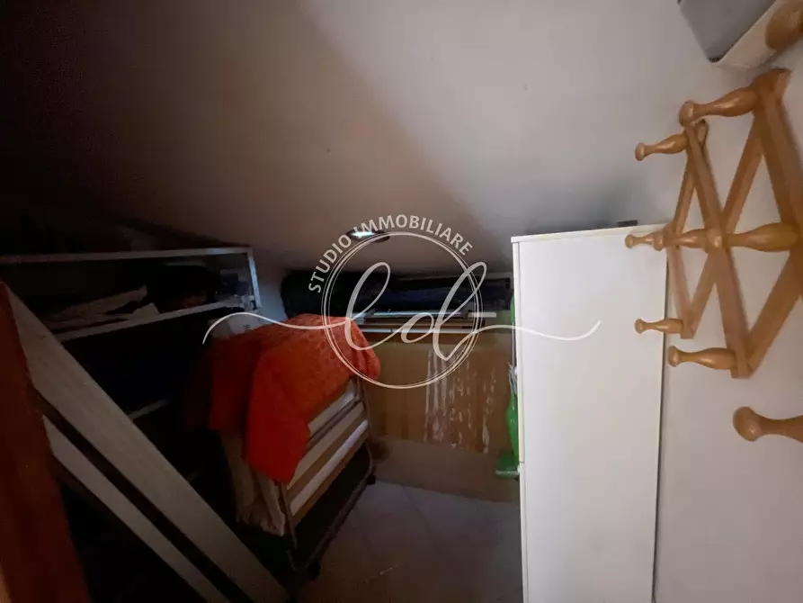 Immagine 27 di Porzione di casa in affitto  a Viareggio