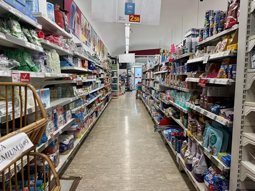 Immagine 10 di Locale commerciale in vendita  in Borgo S. Francesco D'Assis 28 a Anagni