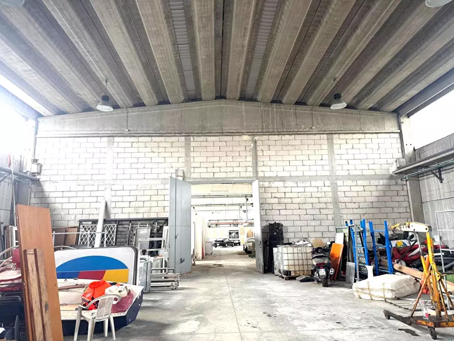 Immagine 5 di Attività artigianale in vendita  in Via ASI 7 15 a Ferentino