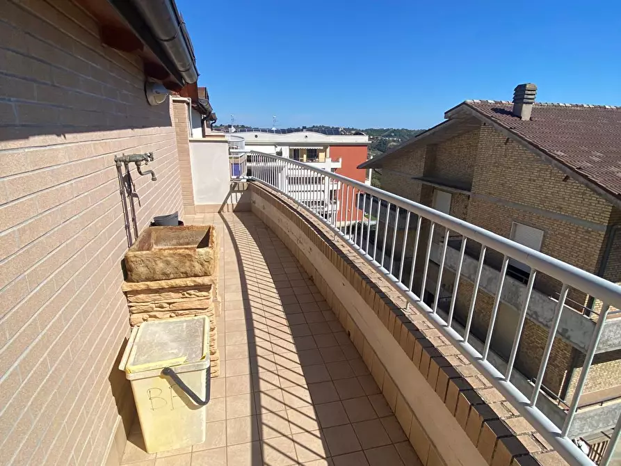 Immagine 10 di Trilocale in vendita  in VIA MATTATOIO VECCHIO a Spoltore