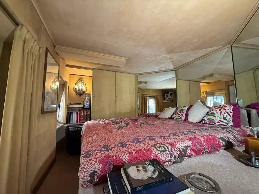 Immagine 17 di Trilocale in vendita  in Via Salaria 126 a Roma