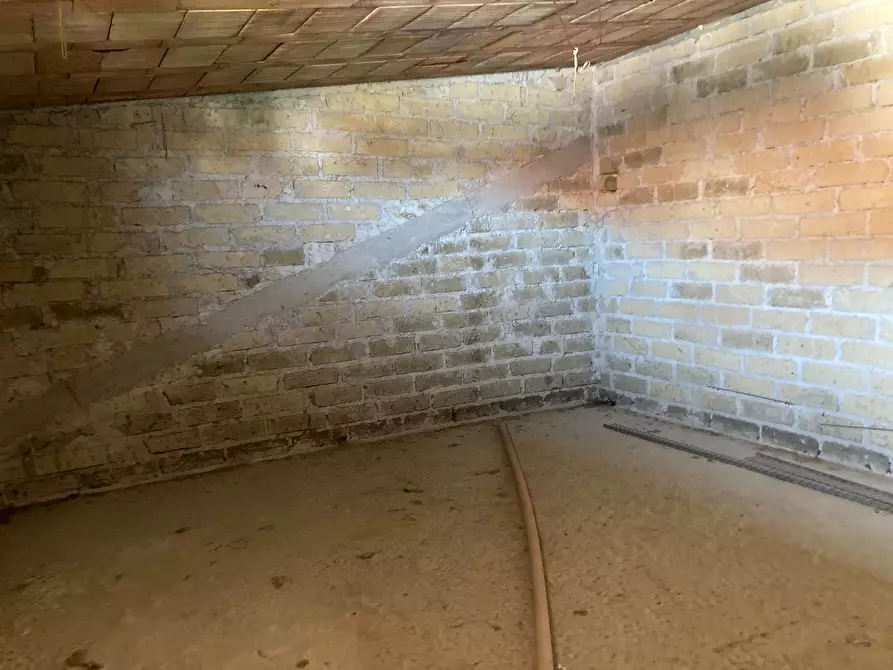 Immagine 9 di Quadrilocale in vendita  in Via De Pretis 28 a Guidonia Montecelio