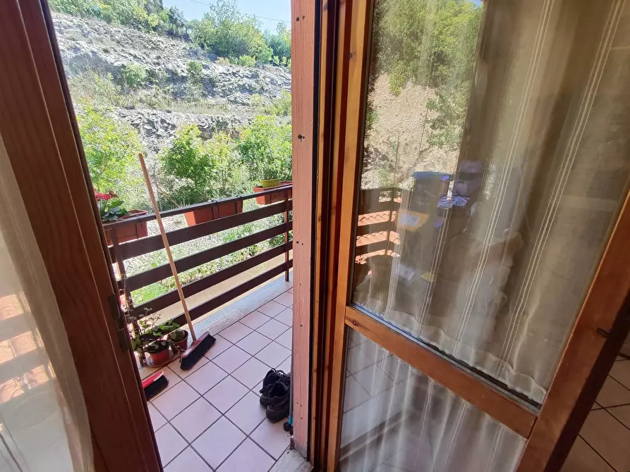 Immagine 4 di Trilocale in vendita  in Via Gaetano Donizetti 50 a Guidonia Montecelio