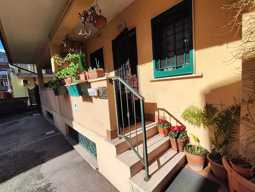 Immagine 7 di Trilocale in vendita  in Via Daniele Manin 3 a Guidonia Montecelio