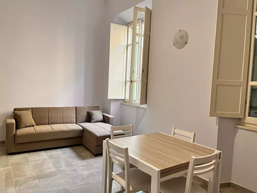 Immagine 4 di Bilocale in affitto  in Piazza del Popolo 16 a Ascoli Piceno