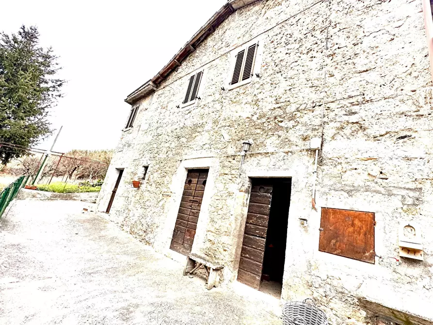 Immagine 25 di Casa indipendente in vendita  in Via 3 Ottobre a Ascoli Piceno