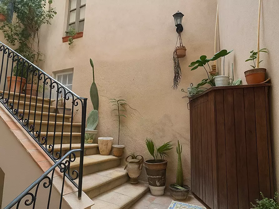 Immagine 4 di Appartamento in vendita  in GIA BATTISTA ALAGONA 5 a Siracusa