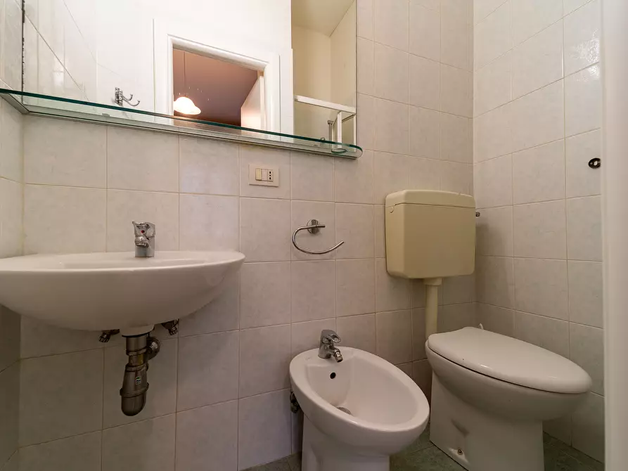 Immagine 33 di Trilocale in vendita  in Via Carlo Speranza 13 a Parma