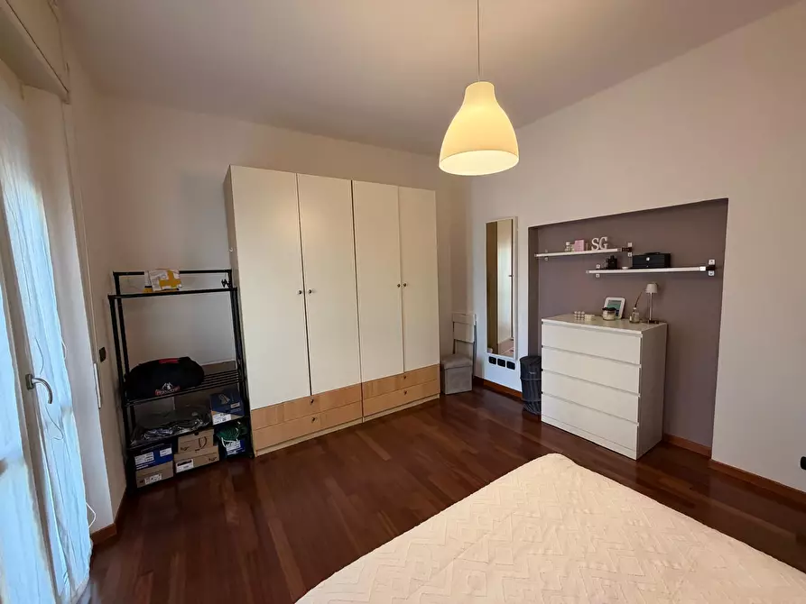 Immagine 12 di Bilocale in affitto  in Viale Antonio Gramsci 13 a Parma