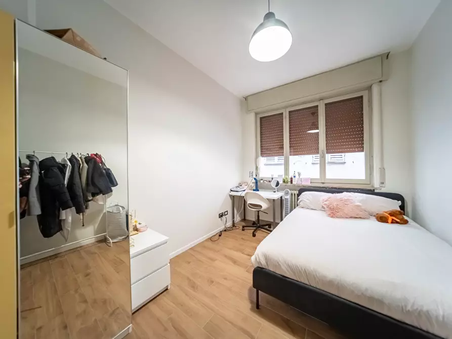 Immagine 15 di Pentalocale in vendita  in borgo basini 3 a Parma