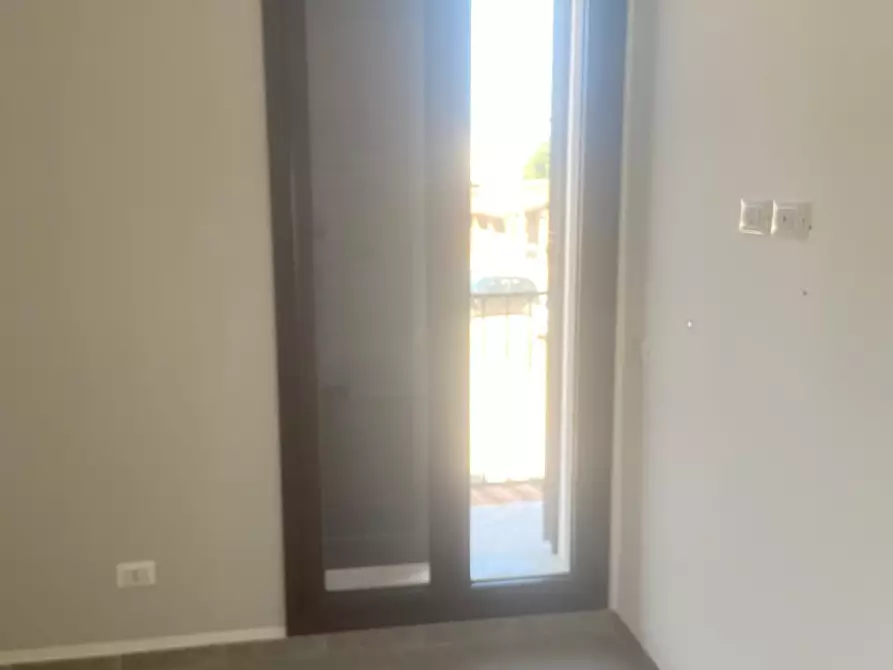 Immagine 15 di Trilocale in vendita  a Cinisi
