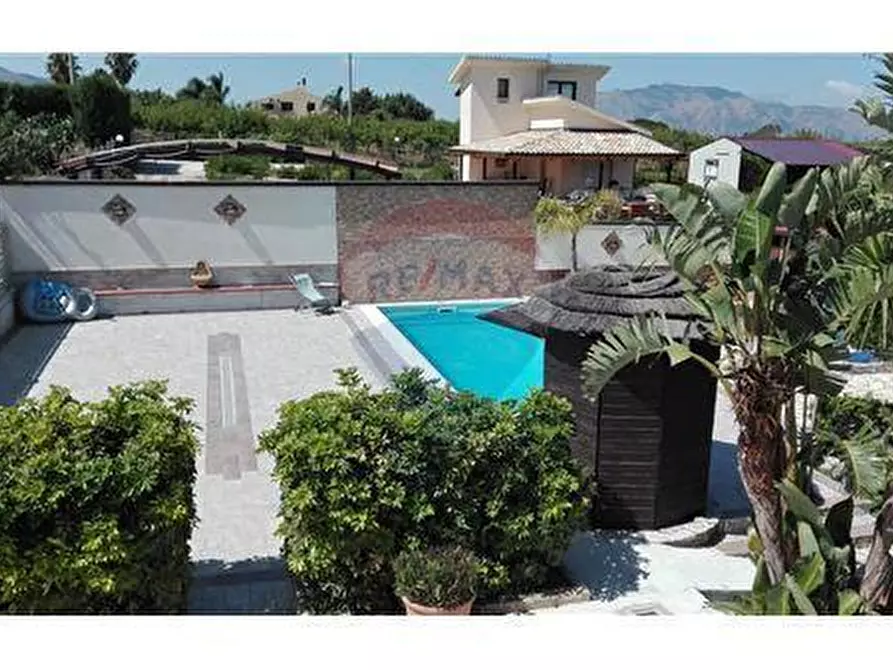 Immagine 4 di Villa in vendita  a Partinico
