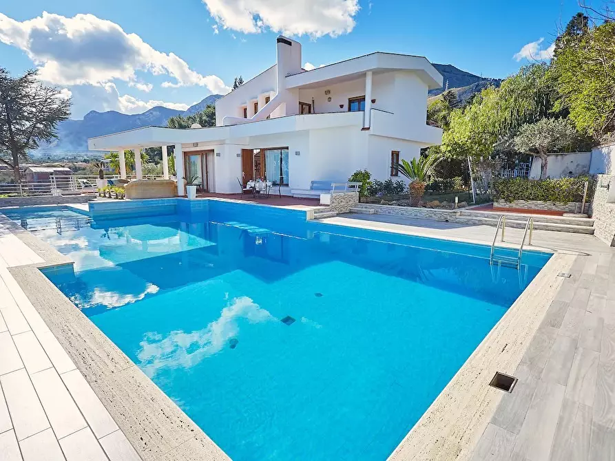 Immagine 6 di Villa in vendita  a Altavilla Milicia