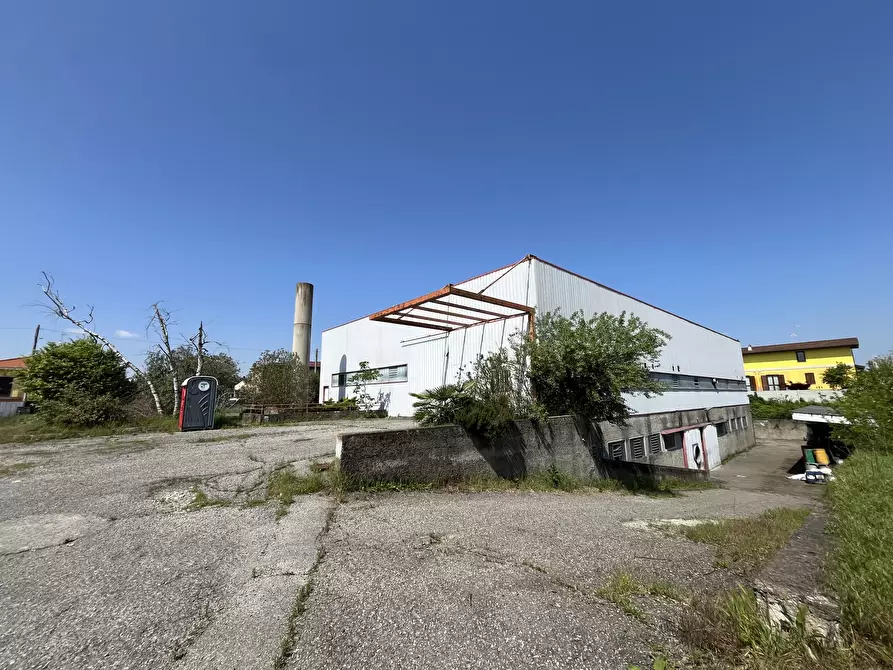 Immagine 21 di Capannone industriale in vendita  in Via Tortona 21 a Vigevano